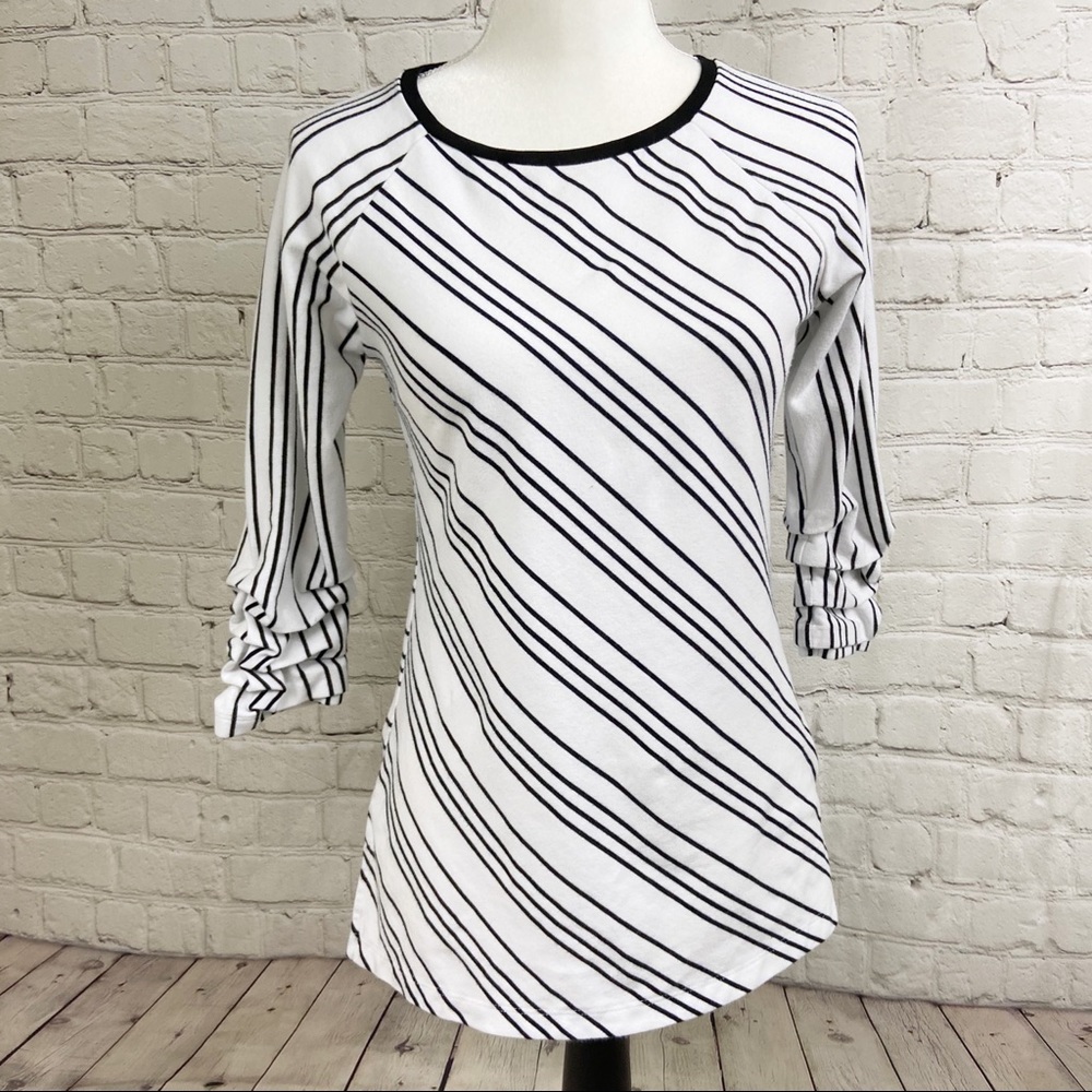 ELI black and white stripe top gathered 3/4 sleeve